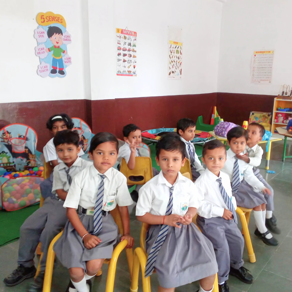 CLASS PLAY GROUP AND LKG SITTING AND STANDING MANNERS ACTIVITIES