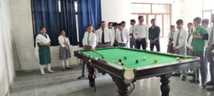 Play Pool Billiards Activity